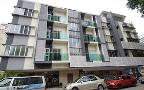 โรงแรม12ฟลาย
